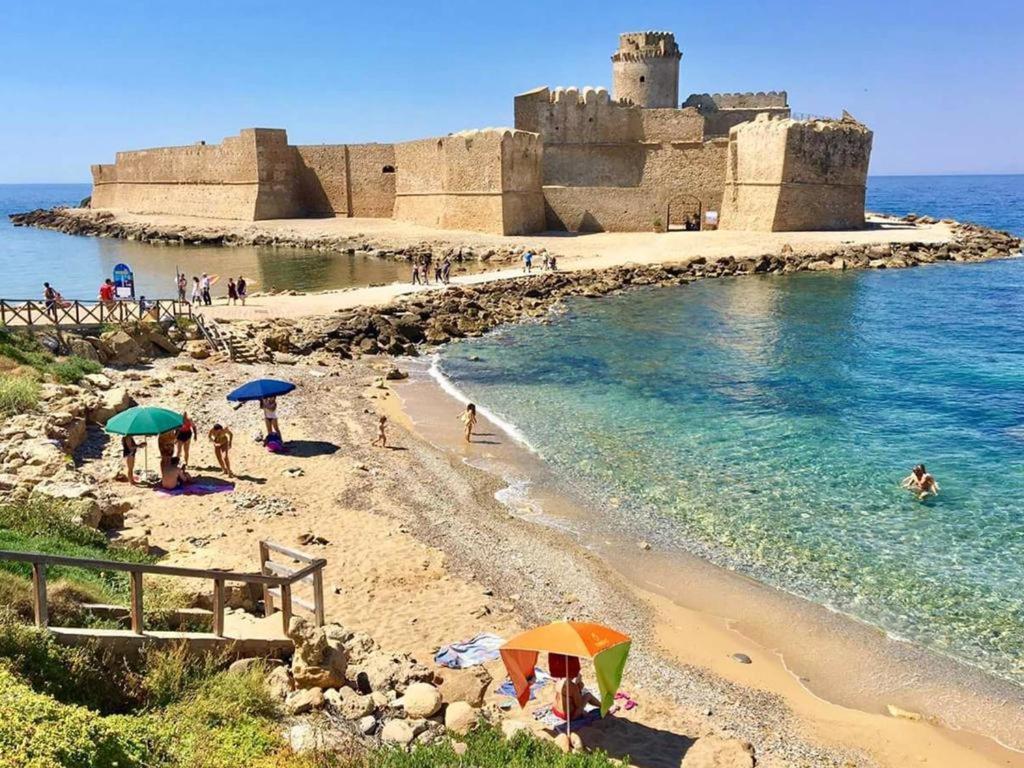 Appartamento Le Castella Le Castella  Eksteriør billede